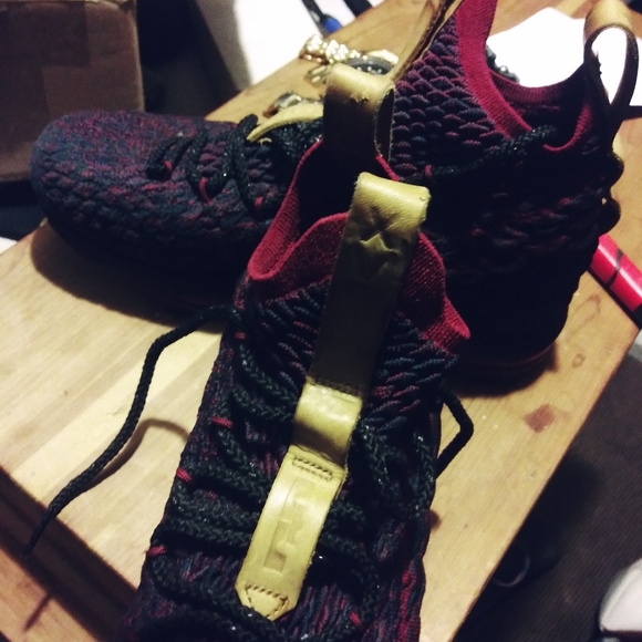 Labron James 15\'s size 7youth